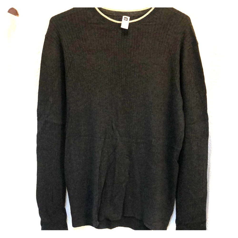 Gap Men’s Light Weight Crew Neck Sweater